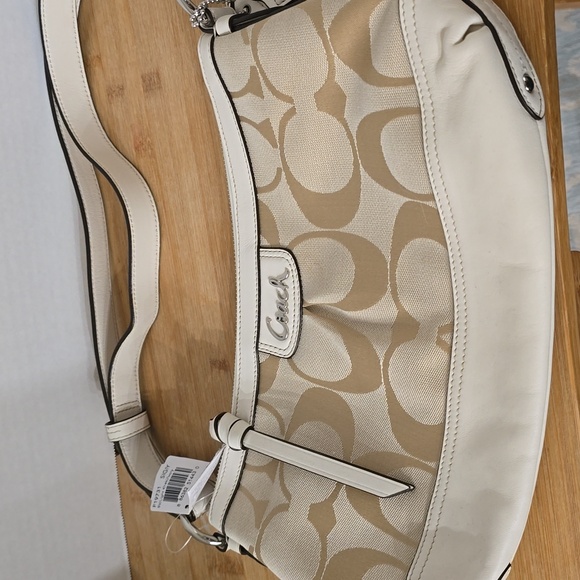 Coach# 19731 Park signature duffle bag purse, with duster bag. - Picture 2 of 8